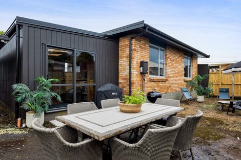 Photo of property in 3/10 Shortland Street, Lower Vogeltown, New Plymouth, 4310