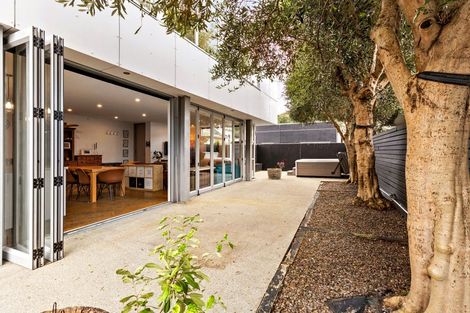 Photo of property in 110b Clyde Street, Island Bay, Wellington, 6023