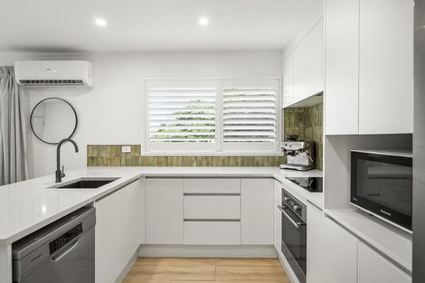 Photo of property in 1/24 Bayview Road, Bayview, Auckland, 0629