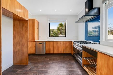 Photo of property in 40 Awaroa Road, Helensville, 0800