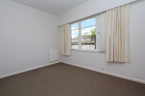 Photo of property in 18 Oxford Street, Fairfield, Hamilton, 3214