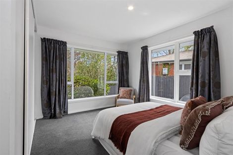 Photo of property in 16 Gregan Crescent, Burnside, Christchurch, 8053