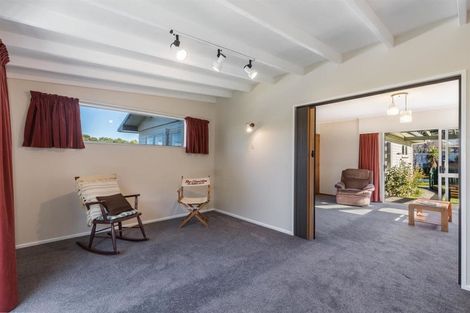 Photo of property in 25 Rondane Place, Tirohanga, Lower Hutt, 5010