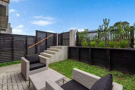 Photo of property in 79 Bearing Parade, Long Bay, Auckland, 0630