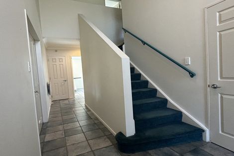 Photo of property in 18 Derry Hill, Churton Park, Wellington, 6037