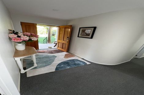 Photo of property in 13 Ellangowan Road, Waiake, Auckland, 0630