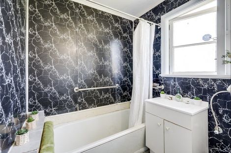 Photo of property in 73 Nuffield Avenue, Marewa, Napier, 4110