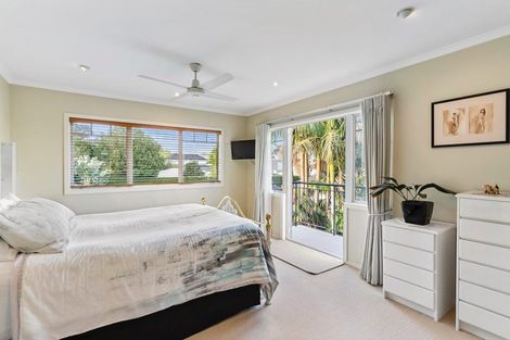 Photo of property in 205a Hurstmere Road, Takapuna, Auckland, 0622