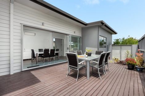 Photo of property in 21 Lakeview Quay, Pyes Pa, Tauranga, 3112