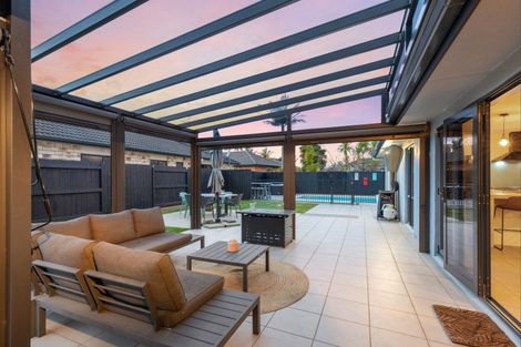 Photo of property in 8 Putaka Place, Papamoa Beach, Papamoa, 3118