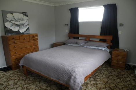 Photo of property in 20 Church Street, Tirau, 3410