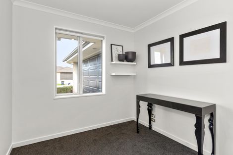 Photo of property in 35 Mariposa Crescent, Aidanfield, Christchurch, 8025
