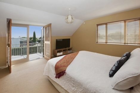 Photo of property in 3 Mallard Place, Unsworth Heights, Auckland, 0632