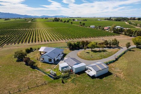 Photo of property in 445 Dillons Point Road, Dillons Point, Blenheim, 7273