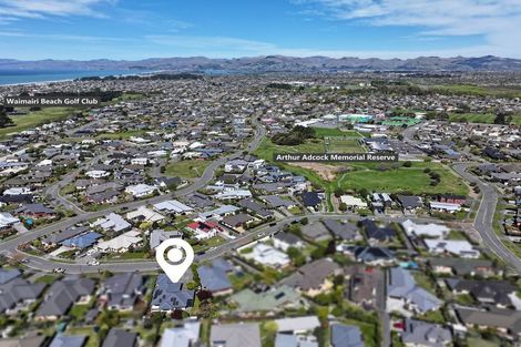 Photo of property in 10 Linkwater Way, Parklands, Christchurch, 8083