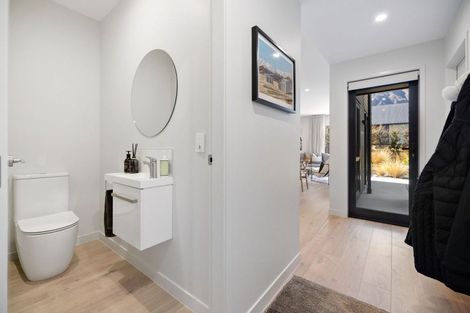 Photo of property in 9 Mulholland Drive, Jacks Point, 9371