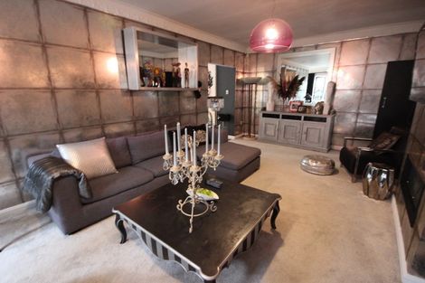 Photo of property in 15 Ake Ake Avenue, Hokowhitu, Palmerston North, 4410