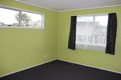 Photo of property in 15 Balwyn Place, Clendon Park, Auckland, 2103