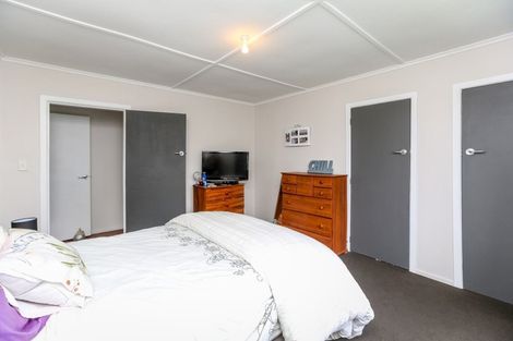 Photo of property in 5 Old South Road, Okato, 4335