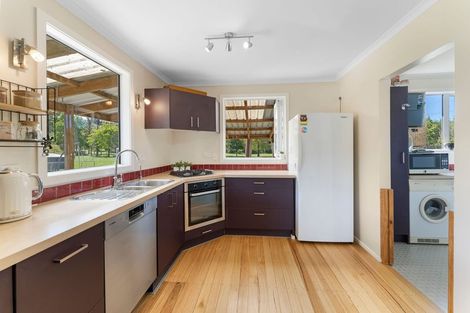 Photo of property in 4 Leigh Road, Foxhill, Wakefield, 7095