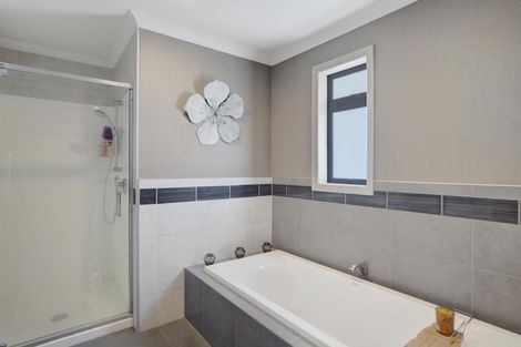 Photo of property in 2 Dornoch Lane, Morrinsville, 3300