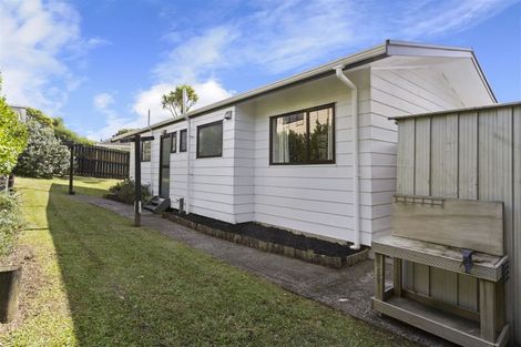 Photo of property in 1/8 Brookfield Road, Te Atatu Peninsula, Auckland, 0610