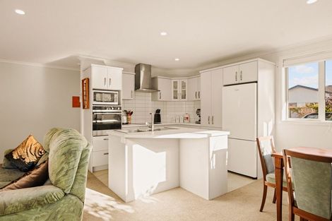 Photo of property in Waterview Estate, 39/4 Greystone Place, Omokoroa, 3114