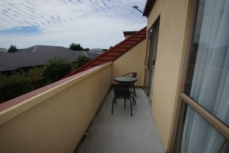 Photo of property in 52 Blue Gum Place, New Brighton, Christchurch, 8083