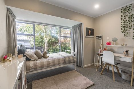 Photo of property in 12 Midway Avenue, Castor Bay, Auckland, 0620