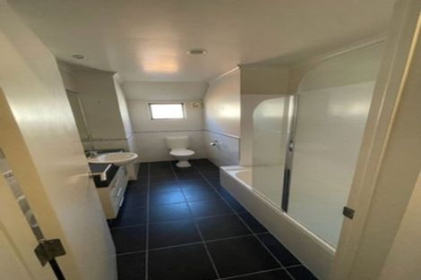 Photo of property in 2/27 Kellaway Drive, East Tamaki, Auckland, 2013