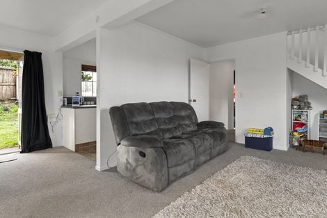 Photo of property in 60 Pelorus Street, Welcome Bay, Tauranga, 3112