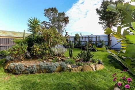 Photo of property in 16 Maranui Street, Welbourn, New Plymouth, 4310