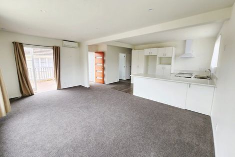 Photo of property in 57 Mcclintock Road, Massey, Auckland, 0614