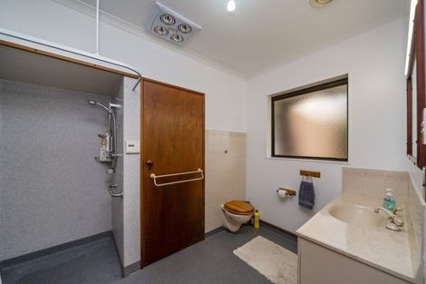 Photo of property in 73 Cressida Avenue, Stratford, 4332