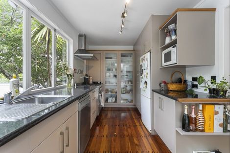 Photo of property in 2 Leslie Avenue, Sandringham, Auckland, 1025