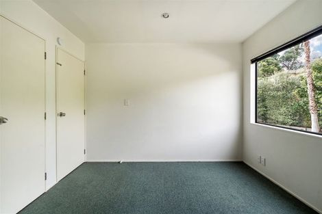 Photo of property in 11/44 Fields Parade, Oteha, Auckland, 0632