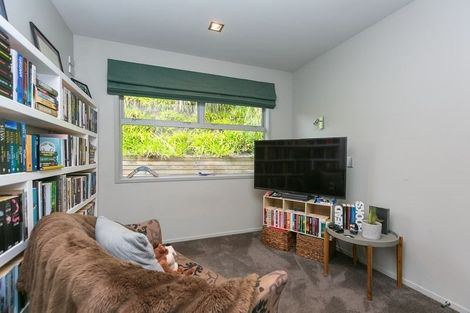 Photo of property in 11 Cherry Lane, Hurdon, New Plymouth, 4310