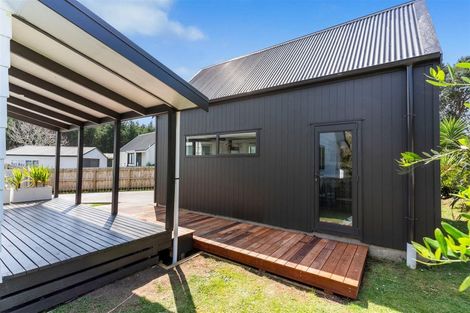 Photo of property in 164 Bambury Place, Onemana, Whangamata, 3691