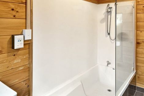 Photo of property in 6 Iles Road, Lynmore, Rotorua, 3010