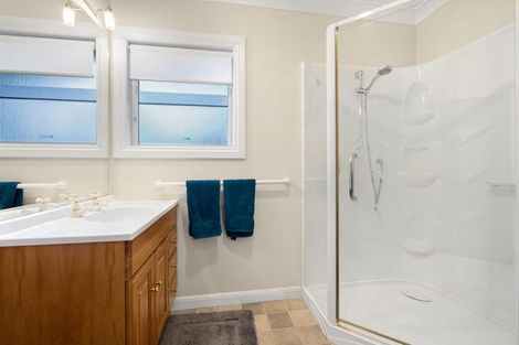 Photo of property in 4 Clayden Drive, Gulf Harbour, Whangaparaoa, 0930