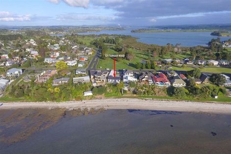 Photo of property in 121 Torkar Road, Clarks Beach, 2122