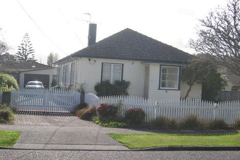 Photo of property in 11 Rumgay Street, Fairfield, Lower Hutt, 5011