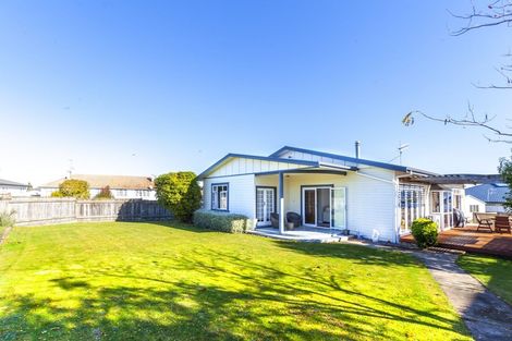 Photo of property in 16 Goodger Street, Waipukurau, 4200