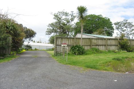 Photo of property in 21 Puke Road, Kumeu, 0891