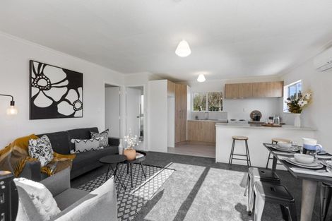 Photo of property in 2/25 Tawa Road, Te Atatu Peninsula, Auckland, 0610