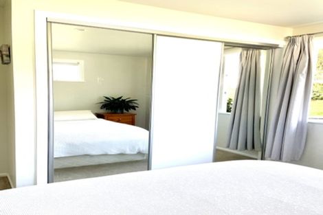 Photo of property in 669 South Titirangi Road, Titirangi, Auckland, 0604