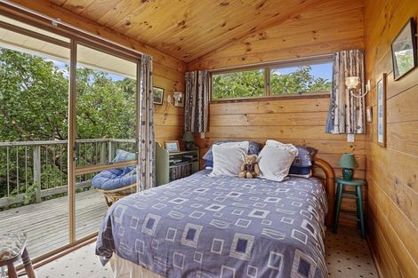 Photo of property in 9 Tirinui Crescent, Tairua, 3508