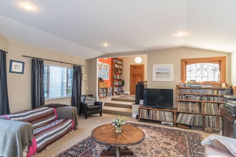 Photo of property in 43 Dale Road, Raumati South, Paraparaumu, 5032