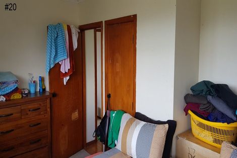 Photo of property in 20-22 Sievers Grove, Cannons Creek, Porirua, 5024