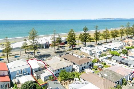 Photo of property in 473 Marine Parade, Napier South, Napier, 4110